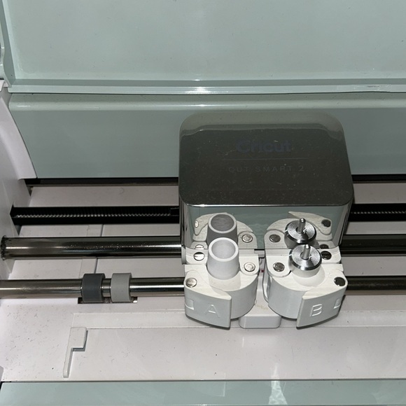 Cricut Explore Air 2 - Picture 4 of 6